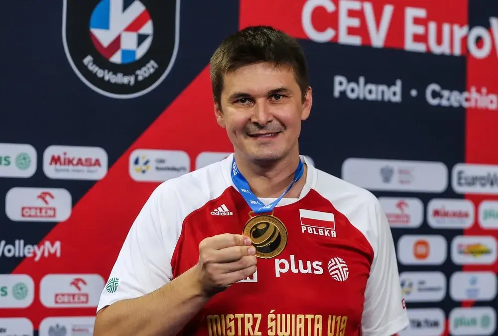 Bąkiewicz siatkarz: Dlaczego zakończył karierę?
