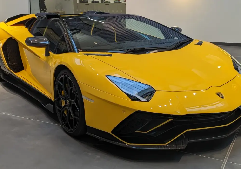 Ile koni ma Lamborghini Aventador? Poznaj moc i osiągi tego potwora
