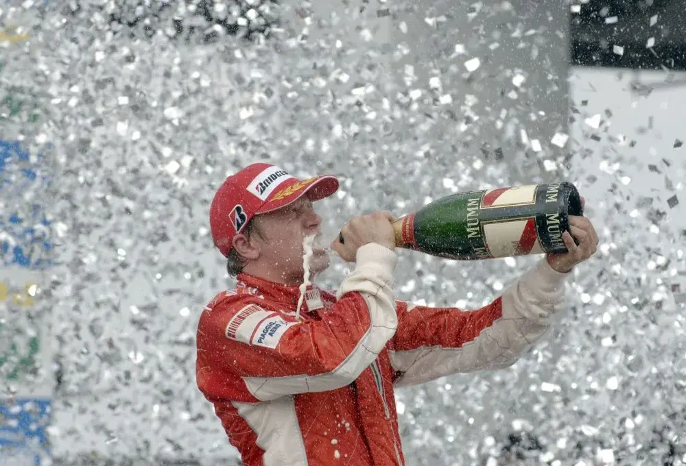 Kimi Räikkönen: Legenda F1 i jej najważniejsze momenty