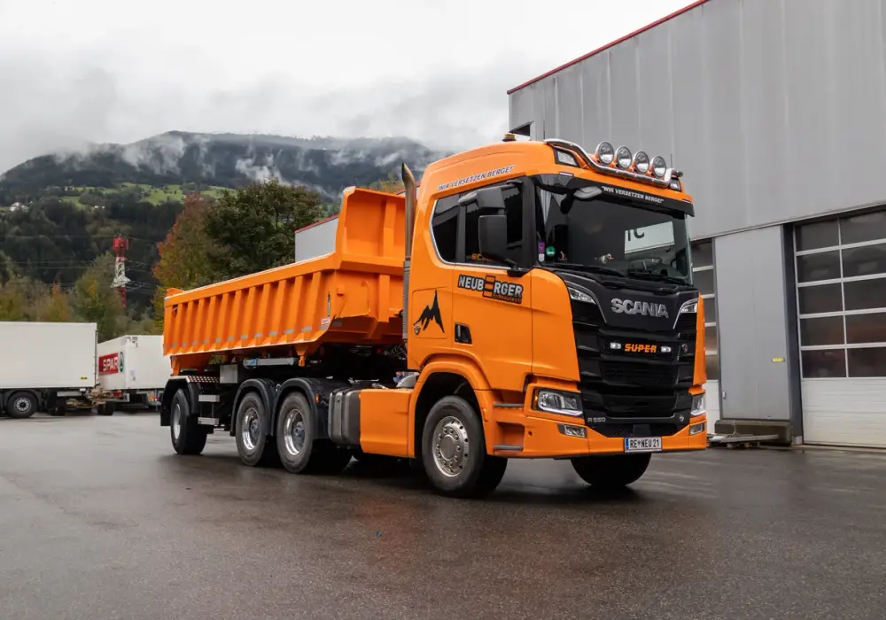 Ile kosztuje nowy tir z naczepą? Odkryj ceny i ukryte koszty