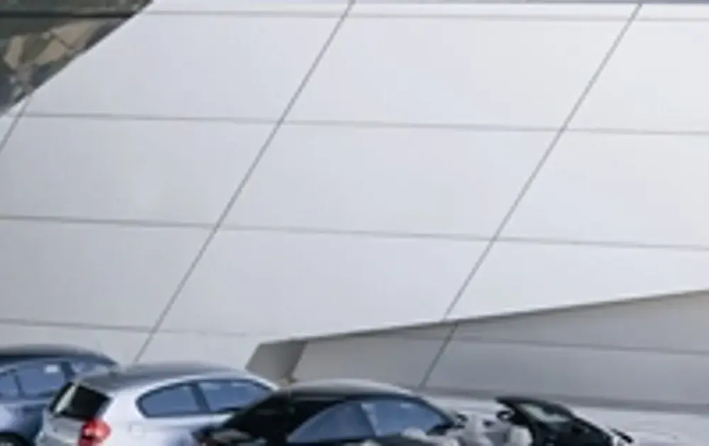 BMW 1 napęd na którą oś? Odkryj prawdę o F40 i jego zaletach