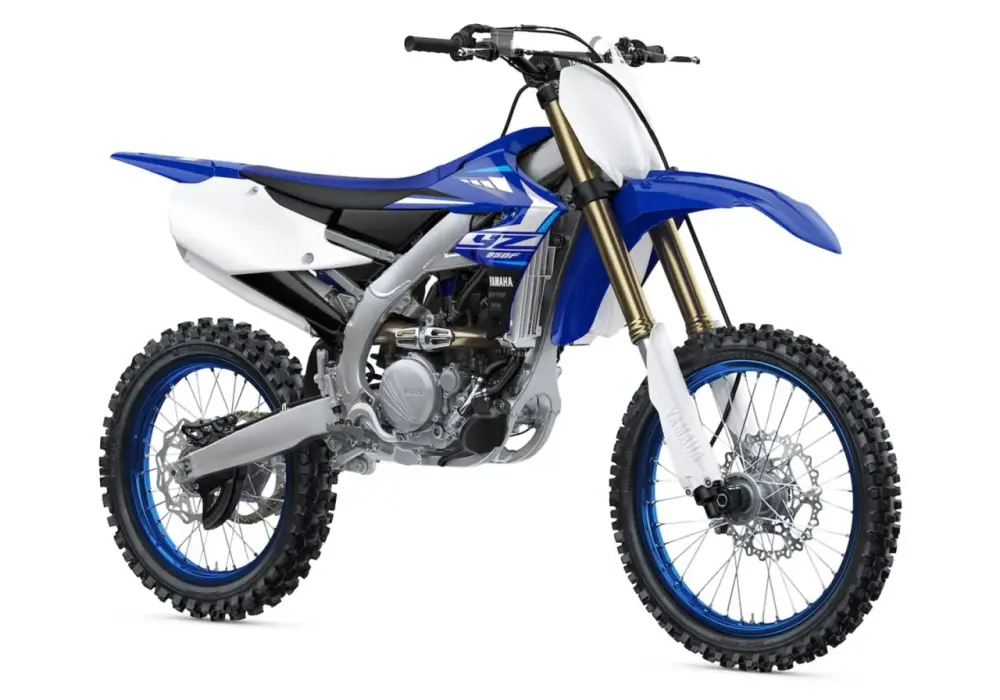 Yamaha YZF 250 ile ma koni? Poznaj moc i osiągi tego motocykla!