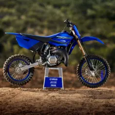 Yamaha YZ 85 ile ma koni? Moc silnika, osiągi i ważne informacje.