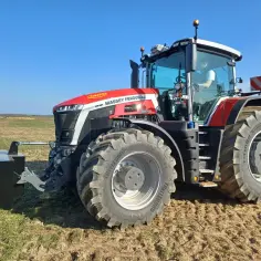 Moc silnika Massey Ferguson 255 - ile koni naprawdę ma ten ciągnik?