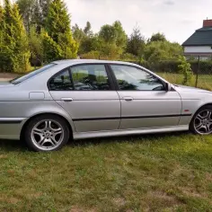 BMW 540i E39 - kluczowe informacje, które musisz znać przed zakupem