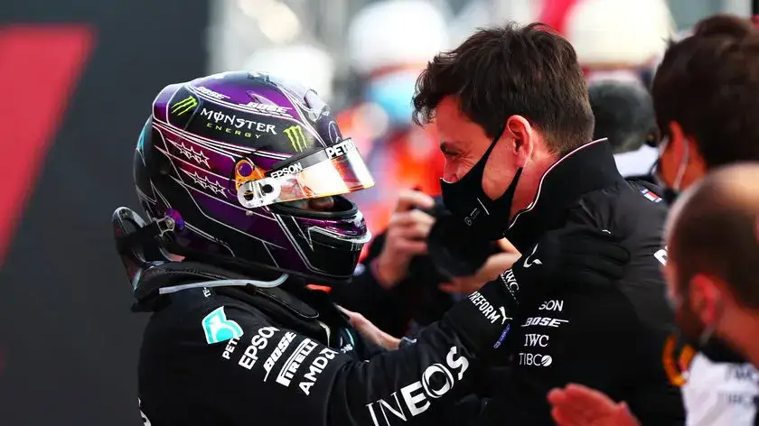 Zdjęcie Jak Toto Wolff dowiedział się o odejściu Hamiltona
