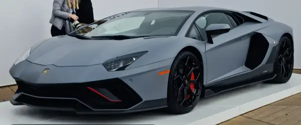 Ile koni ma Lamborghini? Poznaj moc legendarnych modeli sportowych